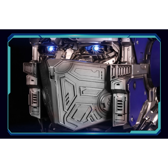 Hasbro - Optimus Prime Wearable Helmet 2.0 TOUCH-CONTROL