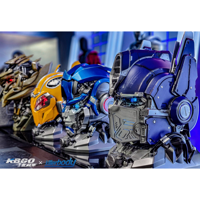 Hasbro - Optimus Prime Wearable Helmet 2.0 TOUCH-CONTROL