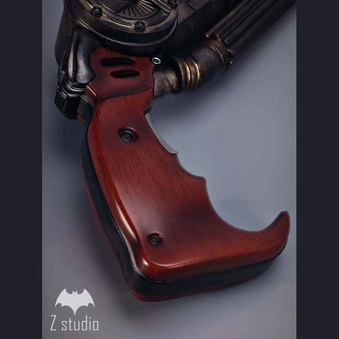 Balance - Z Studio - Cinematic-Grade Batman Weapon Replica Collection