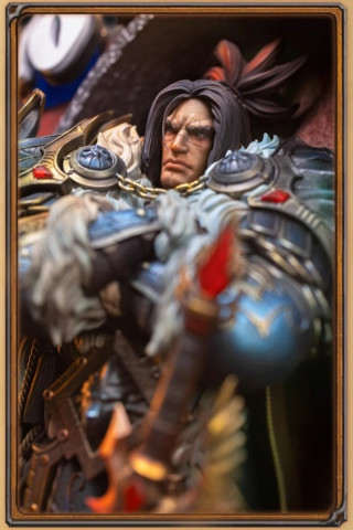 HEX Collectibles - Varian Wrynn Frame