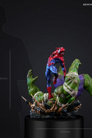 PING JIANG CREATIVE - Spider Man vs Hulk