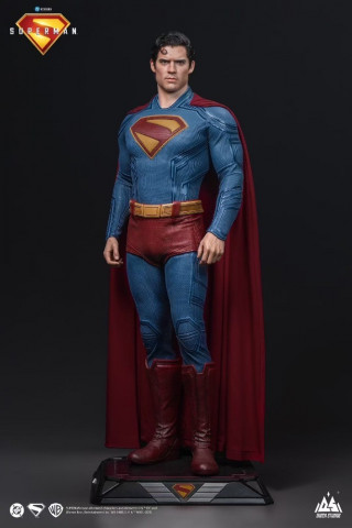 Queen Studios - Life-size 1/1 Superman
