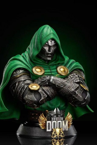 PING JIANG CREATIVE - Doctor Doom Life-size Bust