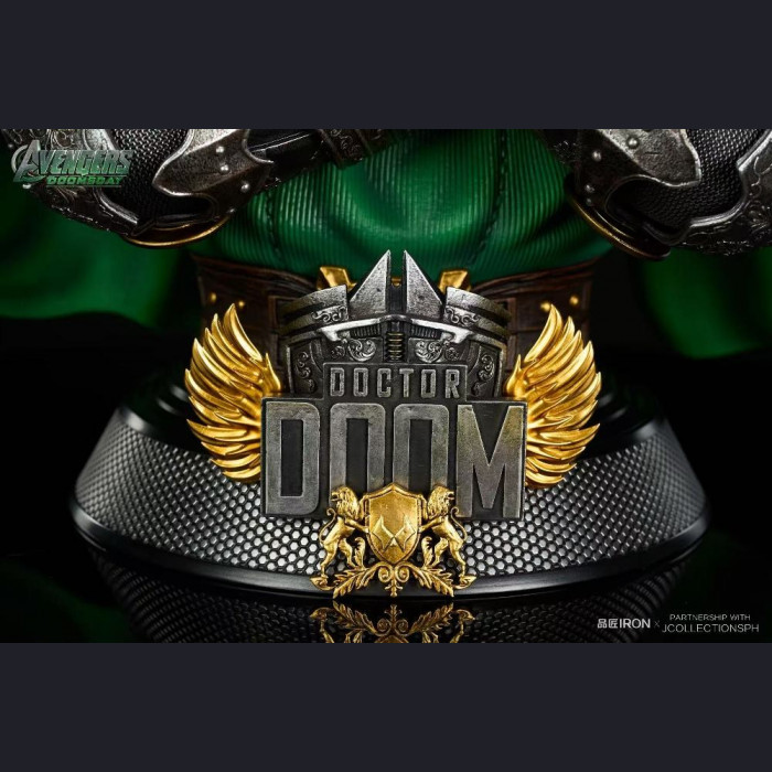 PING JIANG CREATIVE - Doctor Doom Life-size Bust