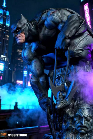 3109 Studio - Batman: The Dark Knight Returns (Comics)