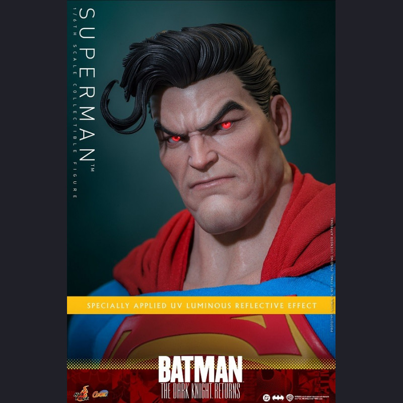 HOT TOYS - Superman - Batman: The Dark Knight Returns