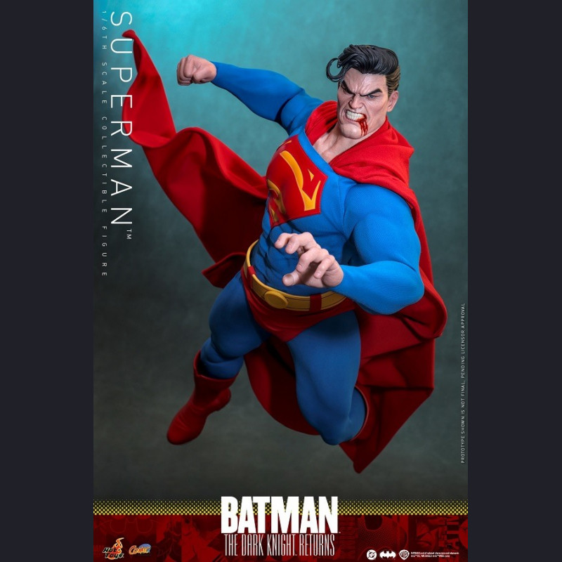 HOT TOYS - Superman - Batman: The Dark Knight Returns