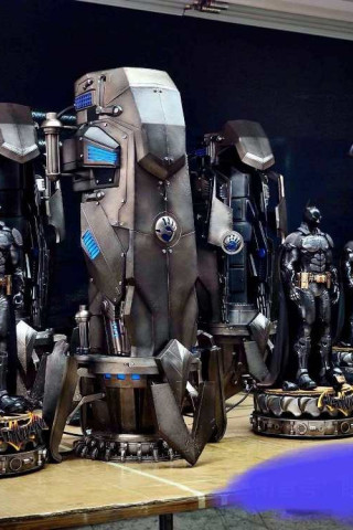 MW Studio - Batman Armory 