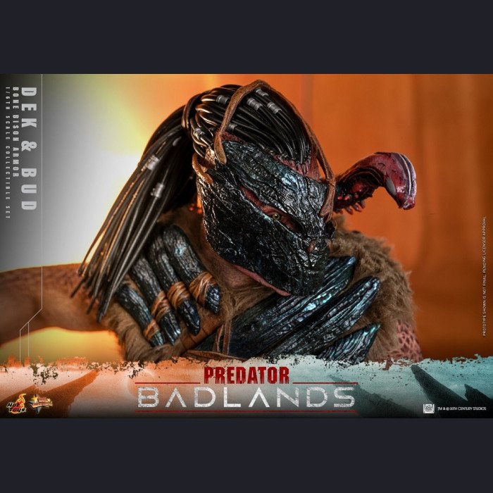 Hot Toys - Dek (Bone Bison Armor) & Bud - Predator: Badlands 