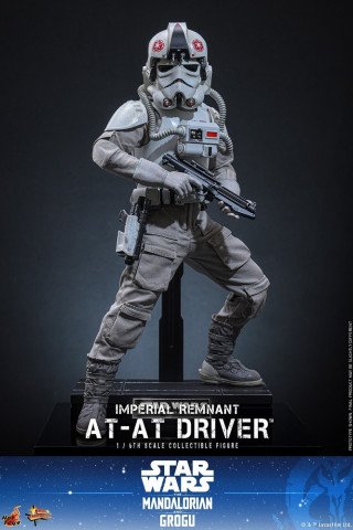 Hot Toys - mperial Remnant AT-AT Driver - The Mandalorian