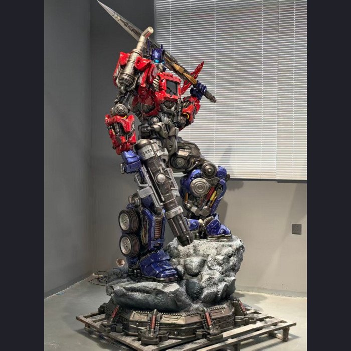RT Studio - Optimus Prime - Transformers