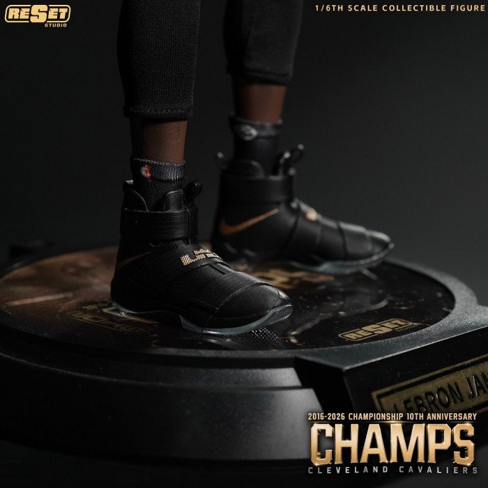 ResetStudio - LeBron James - Championship Knight LeBron James 10th Anniversary Edition