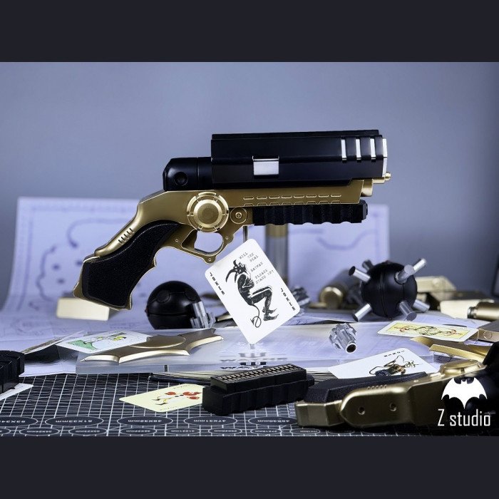 Z - STUDIO - Batman - Batman Grapple Gun Replica