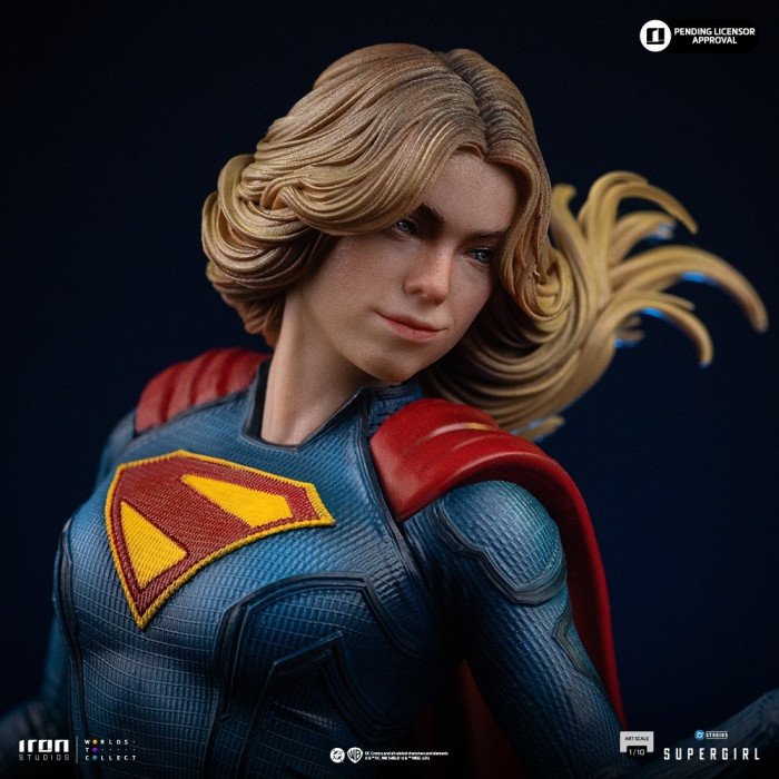 Iron Studios - Supergirl - DC Comics / DC Universe