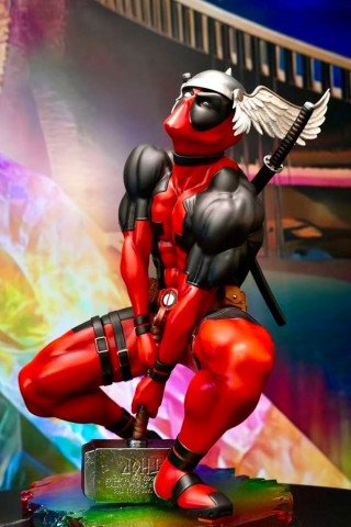 SP Studio - Thor & Deadpool - Marvel