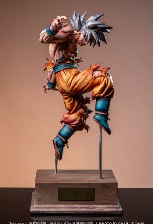 Goodman Studio - Son Goku (Ultra Instinct) - Dragon Ball