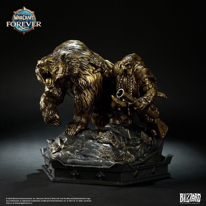 Blizzard Entertainment - Dwarf Hunter & Great Bear - World of Warcraft