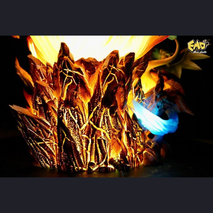 Emo Studio - Charizard - Pokémon
